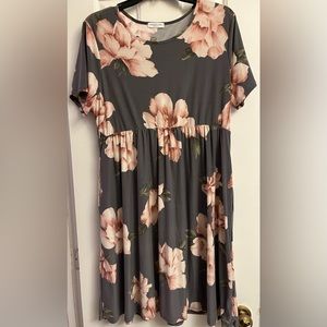 Wonderful chic soul dress! Perfect for summer! Very soft,comfortable and cute!